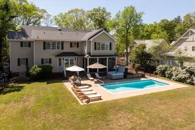 Image de Waterfront With Dock-Bring Your Boat-Pool-Hot Tub!