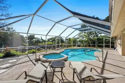 Image de Charming 3-bedroom house with pool and ocean access in welcoming Port St Lucie