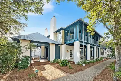 Image de Charlestown Cottage - Close to Town Square! Free Bikes/Fitness/Tennis!