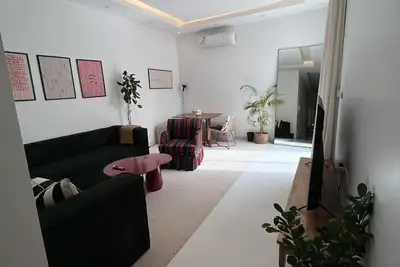 Image de 2 Bedroom Rooftop apartment in al Yasmine district prime location
