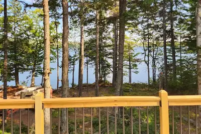 Image de Lakeside 2-bedroom house in Sullivan with WiFi and Ac.