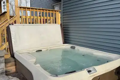 Image de Spacious 6-bedroom house in awesome Canandaigua with WiFi, Ac