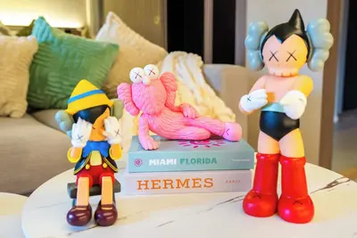 Image de Kaws-Themed 5-Star Luxury Apt/King Bed l Thong Lor