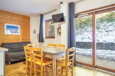 Image de V. du Bachat - Sorbiers F by Interhome