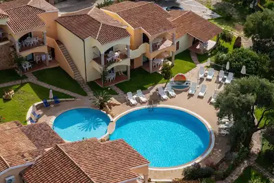 Image de Bel appartement pour 4 personnes avec Wifi, climatisation, piscine et Tv, près de Castelsardo