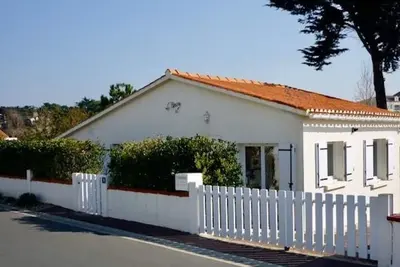 Image de À 100 mètres de l'Océan! - Gîte L'Ancre