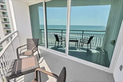 Image de New Honey Moon Suite, 1br Direct Oceanfront, Pools