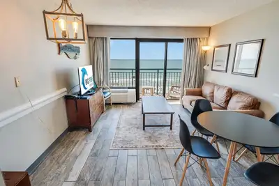 Image de New 1br Direct Oceanfront Sandcastle South, Pools!