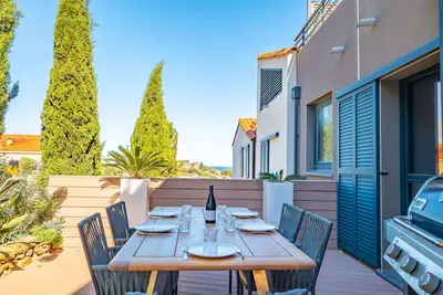 Image de Villa de luxe - résidence sécurisée- 5 min plages - réduction Juillet / Août