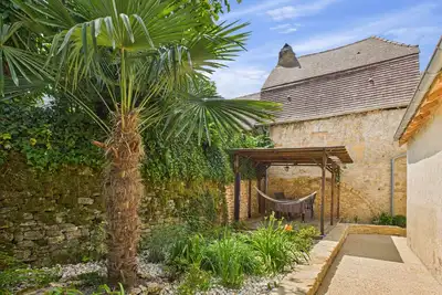Image de Escapade à 2 sur Auriac avec jardin cosy