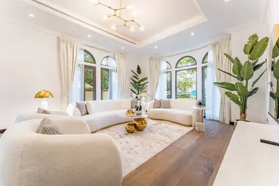 Image de Close to the Beach 4br + Assistant's Room Villa with Bbq Facility, Canal Cove