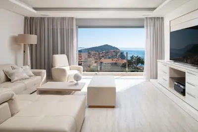 Image de Villa Vita Adele pool sauna jacuzzi sea view bbq family