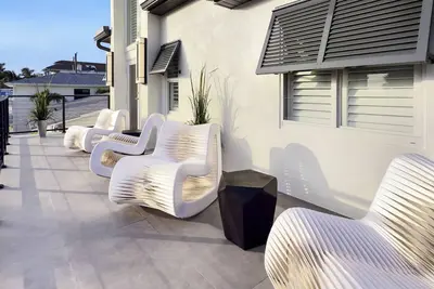 Image de 🏖 Bonita Beach Luxury – 4br 3ba Home Just 300ft to Sand and Ramp 🚤🐬