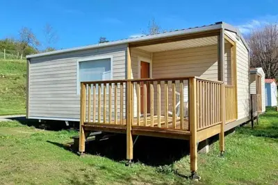 Image de Camping 3 étoiles - Piscine  - ccbadeg