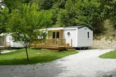 Image de Camping 3 étoiles - Piscine  - ccbaddd