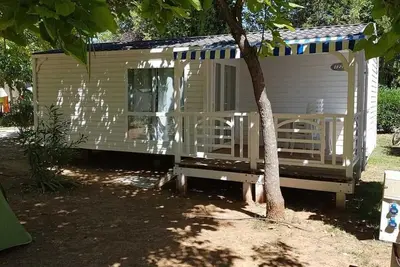 Image de Camping 4 étoiles - Piscine  - ccbahdf