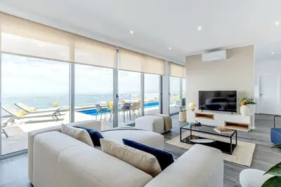 Image de Villa Serenity - Pool & Sea View
