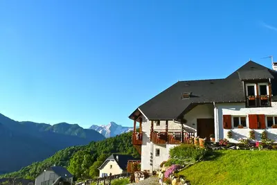 Image de Appartement indépendant dans maison d'architecte, vue panoramique sur montagnes