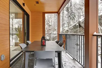 Image de Ostrya 303 Brand New Steps from Ski-In/Ski-Out!