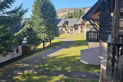 Image de T2(3) 35m2 SuperBesse Chalet \"Autour des Lacs\" 4/6 pers proche Lacs et Commerces