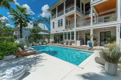 Image de Three Palms at Betty|Easy Beach Access|Private Pool & Golf Cart