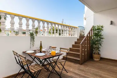 Image de Santa Eulália 2-Bedroom Apartment w/ Swimming Pool