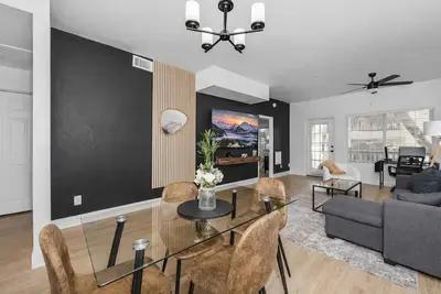 Image de Charming 2br-Pool, Bbq, Prkng, YogaRm, Gym, Cabanas