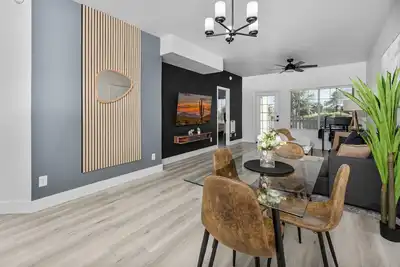 Image de Spacious 2br:Pickleball Ct, Heated Pool & Dog Park