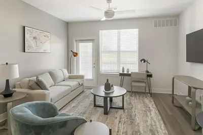 Image de Landing | Chic 2bd, Yoga Studio, Clubhouse