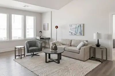Image de Landing | Stunning 2bd, Clubhouse, Yoga Studio