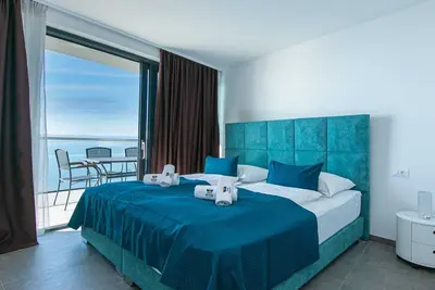 Image de Brela 15, Bellezza 2b