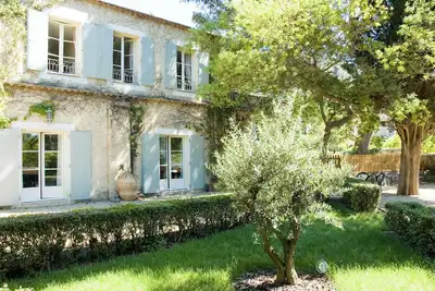 Image de Spacious home with large swimming pool in heart of historic village