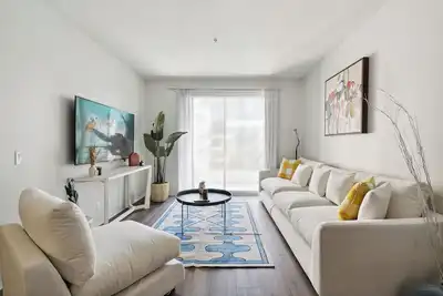Image de Coastal Retreat: 2bdr Apt in Marina Del Rey – Pool, Gym & Free Parking