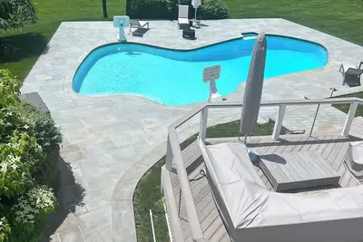 Image de Perfect Summer remtal in Westport Ct with pool