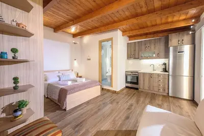 Image de Sunny Luxury Apartment 02