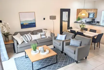 Image de Resort Villa + Gym/Pools. 8 mins to Disney