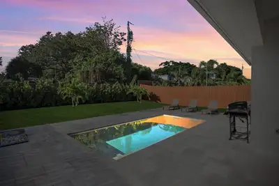 Image de Welcome to Casa Rio Rancho, our vibrant ranch-style house in scenic Jensen Beach