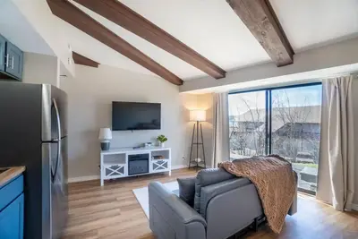 Image de Lakeside Condo w/ Hot Tub & Pool