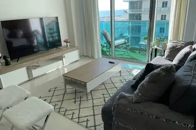 Image de The Perfect Getaway for a Relaxing Beach Vacation! 2 queen beds, and sofa bed! !