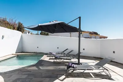 Image de Maison de vacances 'La Fuente' avec piscine privée, Wi-Fi et climatisation