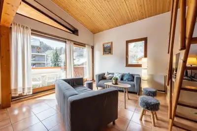 Appartement 'La Maison D'Anthelmette' avec vue sur les montagnes, balcon et Wi-Fi