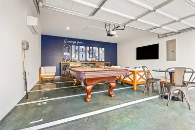 Image de Plainsman Retreat- 4min to Au, Gameroom, FirePit+