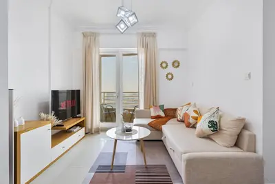 Image de Lovely 1Bed W\/Balcony, Parking, Pool & Gym