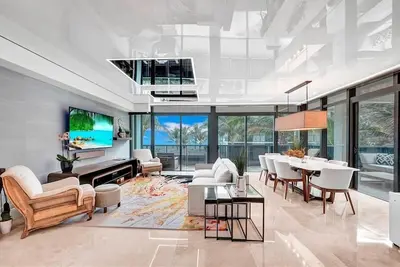 Image de Three Bedroom Beachfront Extraordinary Property