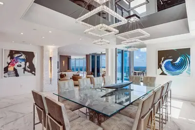 Image de Superb 6 Bedrooms Luxury Apartment with Stunning Ocean Views