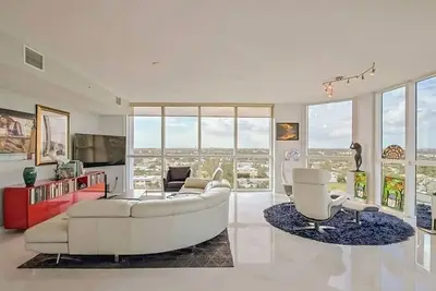 Image de Two Bedrooms Luxury Oceanfront Condo