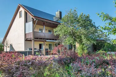 Image de Appartement 'Apfelblüte' avec vue sur les montagnes, terrasse privée et Wi-Fi
