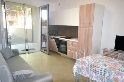 Image de Maison mitoyenne au rez-de-chaussée avec jardin et place de parking