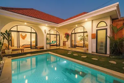 Image de \"Elia\" - Luxurious 3br w/ Outdoor Cinema Canggu