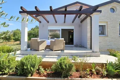 Image de Maison de vacances Novigrad pour 1 - 6 personnes avec 3 chambres à coucher - Maison de vacances